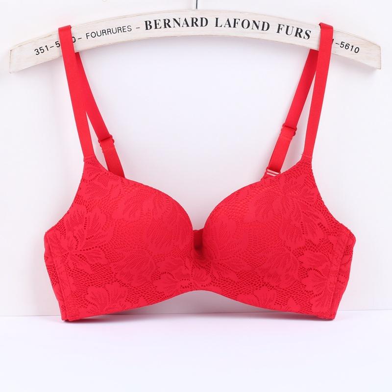 Wholesale by the manufacturer, the new steel-free rim-free bra, lace lace, women's gathering underwear is comfortable