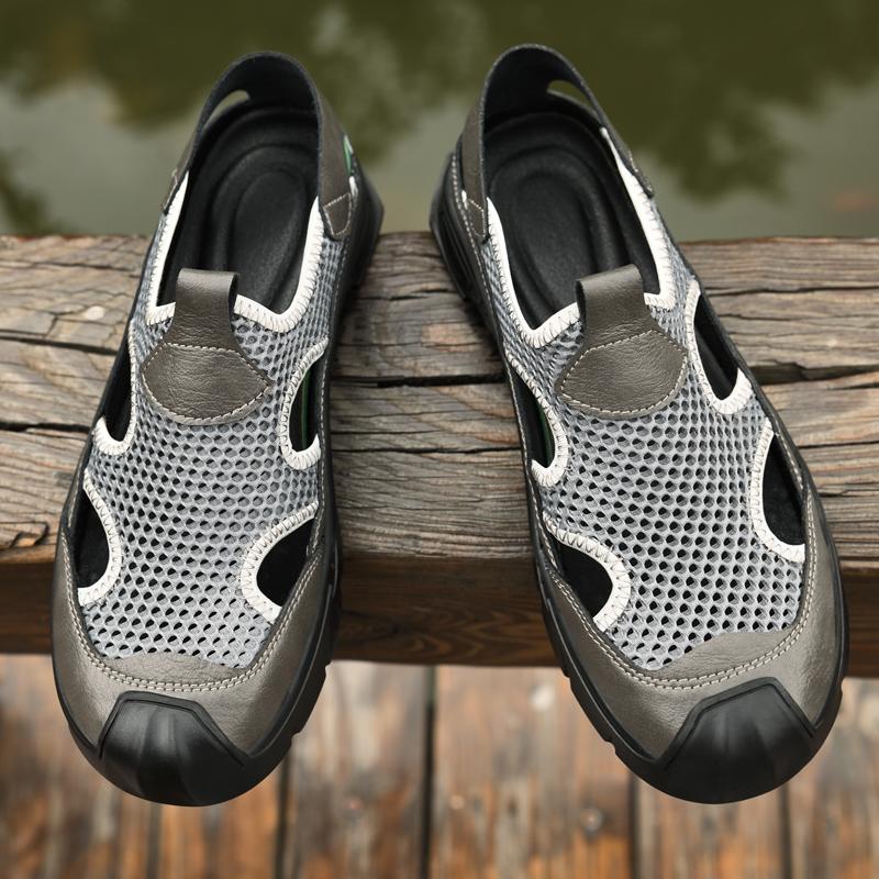 2025 Summer Hot Selling Men's Beach Mesh Shoes Breathable Men's Sandals Simple Gray Anti Slip Waterproof Outdoor Casual Shoes
