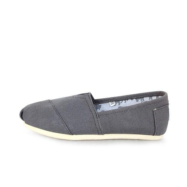 Scarpe di tela comode classiche unisex Primavera ed estate Scarpe basse casual traspiranti di alta qualità Scarpe di tela da uomo
