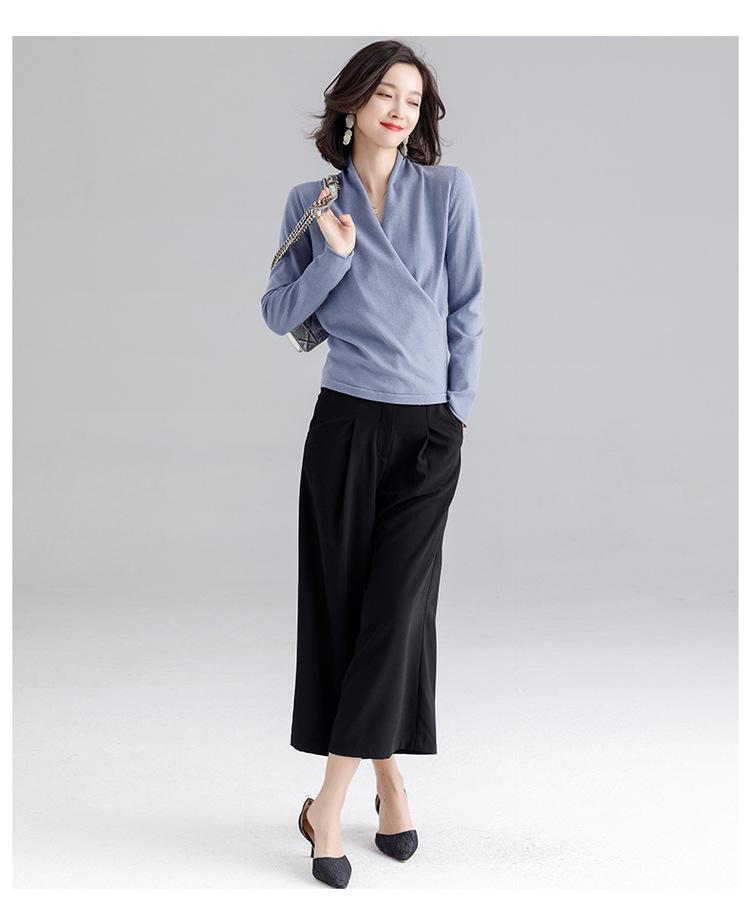 2025 Women's V-neck Long-Sleeved Stylish Sweater Top for Autumn/Winter