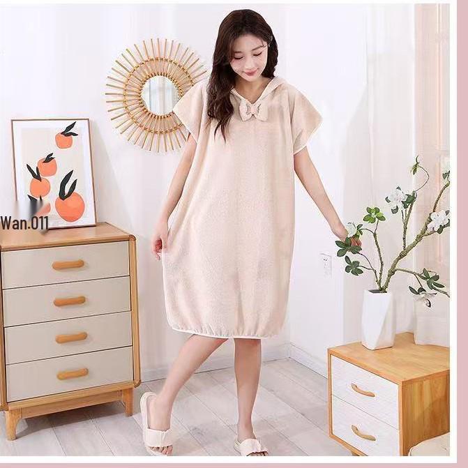 

Women s Hooded Coral Fleece Bathrobe: Soft, Absorbent, Quick-Drying Bath Towel & Sleepwear for Spring/Summer