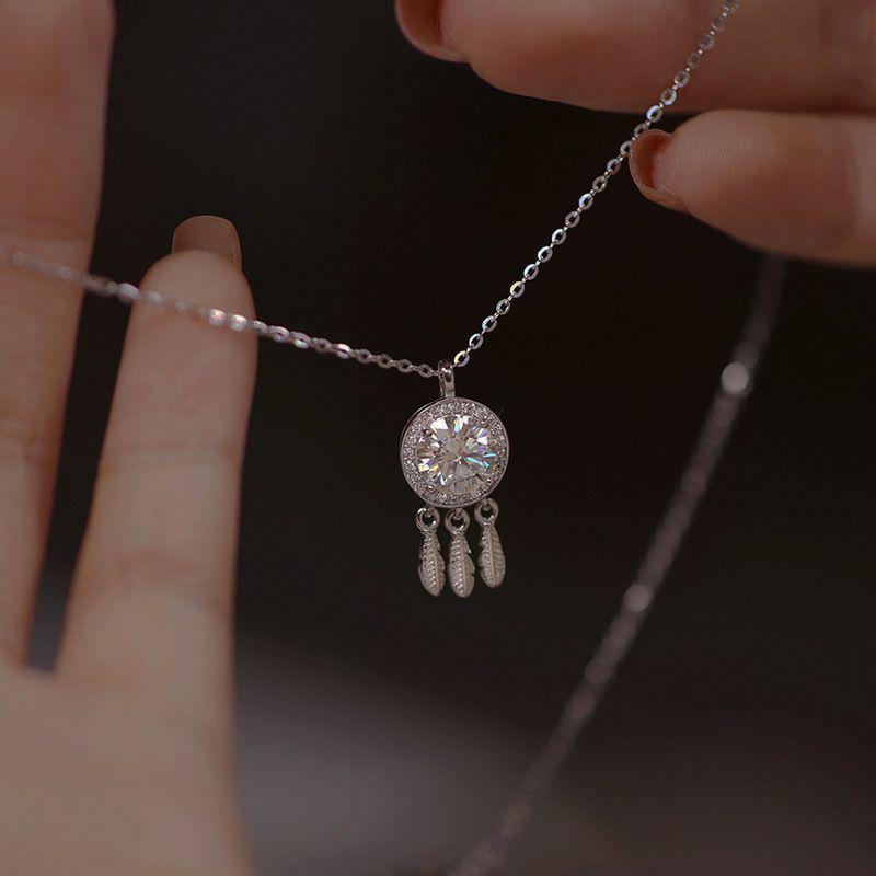 

Женское колье-ловец снов, усыпанное стразами, с подвеской из муассанита 1 карат и кисточками, цепочка на ключицу, идеальный подарок для лучшей подруги
