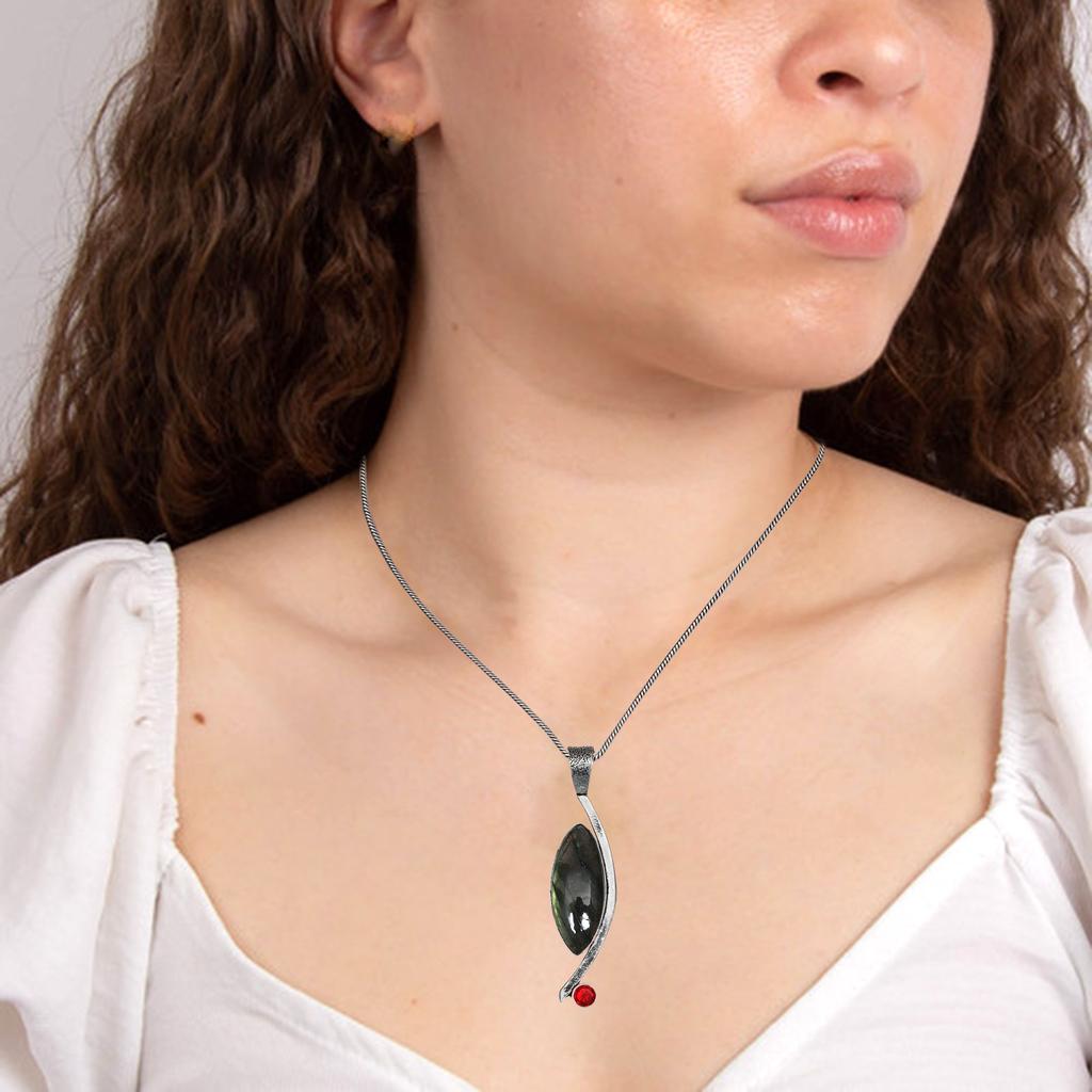 Silver  Gifted Garnet Gemstone Necklace Labradorite Jewelry Handmade
