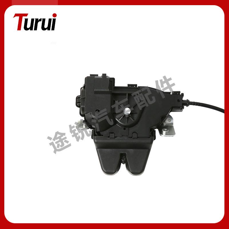 Model Numbers A2047500185/A2047500485: Compatible with 2008-2017 Mercedes W212 Trunk Lid Lock.