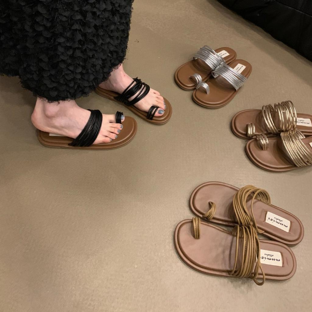 Niche Design Set Toe Cool Slippers 2025 New Summer Wear with Skirt Seaside Flat Bottom Square Head Roman Sandals