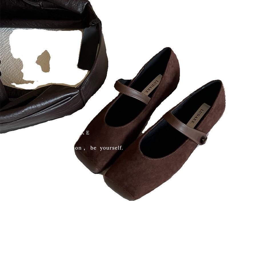 Firkantet tå Mary Jane sko damesko 2025 høst og vinter nye semsket skinn en-stropp retro skjørt fløyel enkle sko