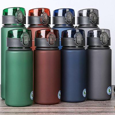 Leak Proof Frosted Sports Water Bottle High Quality Tour Hiking Portable My Favorite Drink Bottles Plastic Carrying Cup  with Lid 400ml 560ml