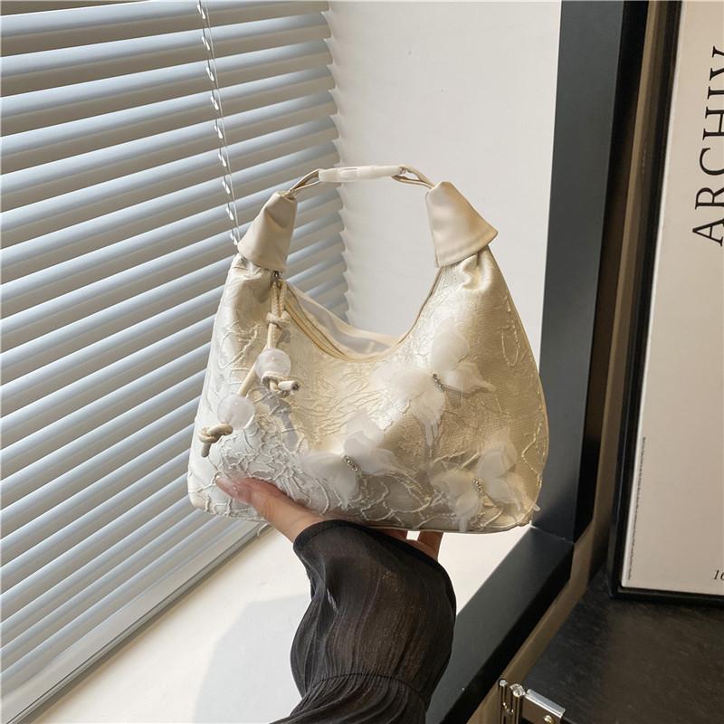 Beautiful temperament, national style, high value handbag 2025 new Chinese shoulder messenger bag, butterfly tote bag for women