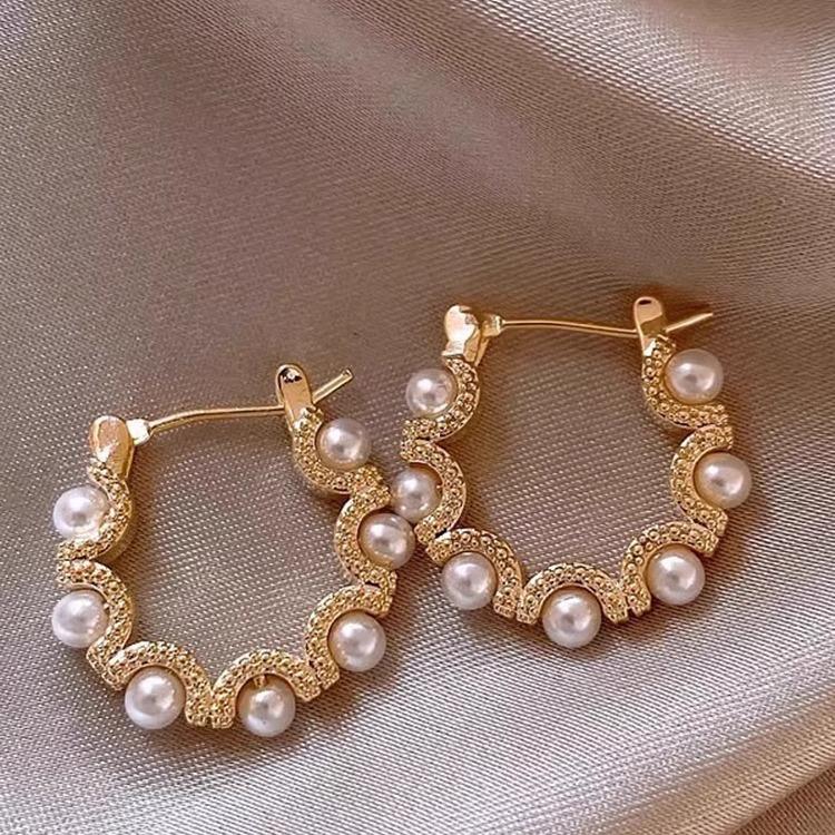 Gold White Pearl Ear Buckle Niche Premium Exquisite Versatile Earrings