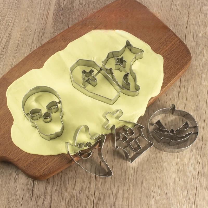 Halloween Sugar Flipping Cookie Mold Stainless Steel Skull Pumpkin Cookie Cutting Cake Mold Baking Utensils