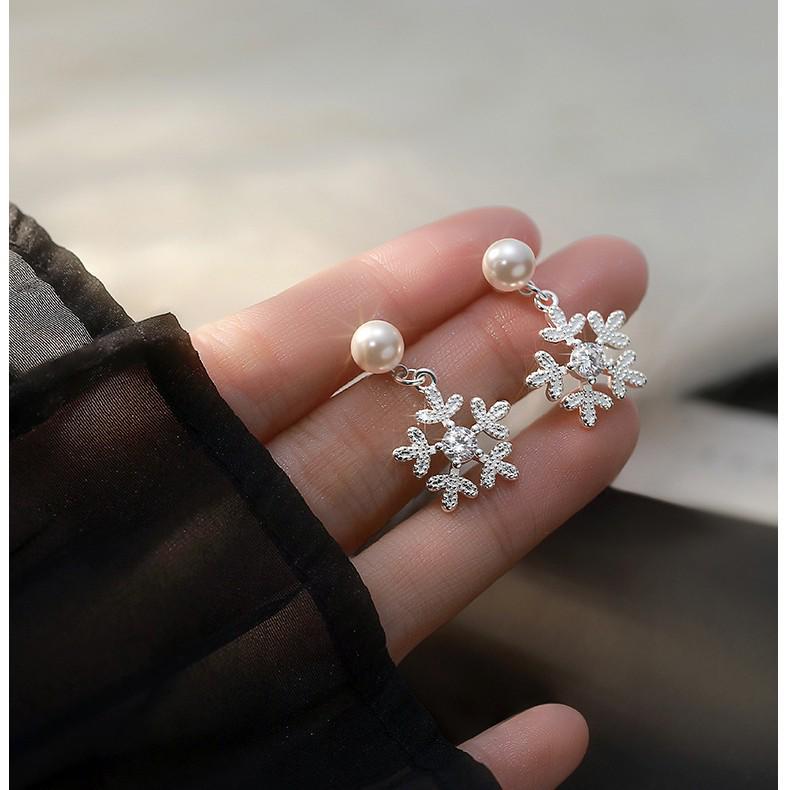 Elegant Two-Way Crystal Snowflake Pearl Stud Earrings for Women