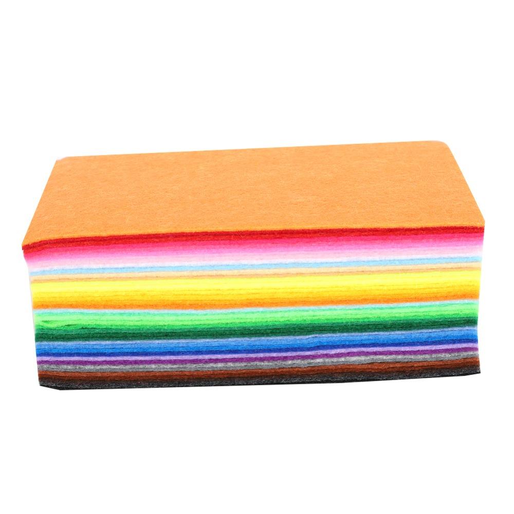 80 Stück Verschiedene Farben DIY Bastelmaterial Quadratische Form Vlies Filzstoff Filzplatten Heimnähen