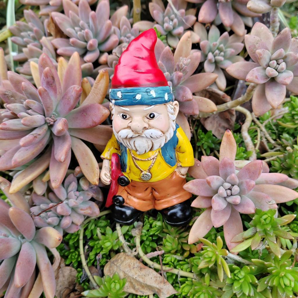 Dwarf Garden Ornaments White Beard Old Man Statue Resin Funny Lawn Ornaments and Statues Gnomes