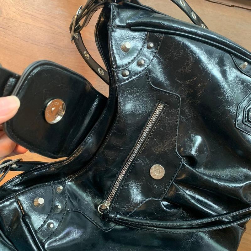 Large-capacity Fashionable Riveted Parisian Motorcycle Single-shoulder Crossbody Bag Casually