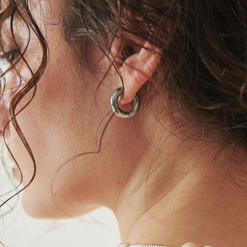 August Harmony Daily Pipe Hoop Earring / 2color