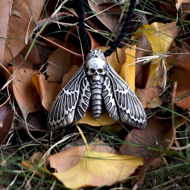 Halloween Dead Head Skull Pendant Women Moth Necklace for Christmas Gift