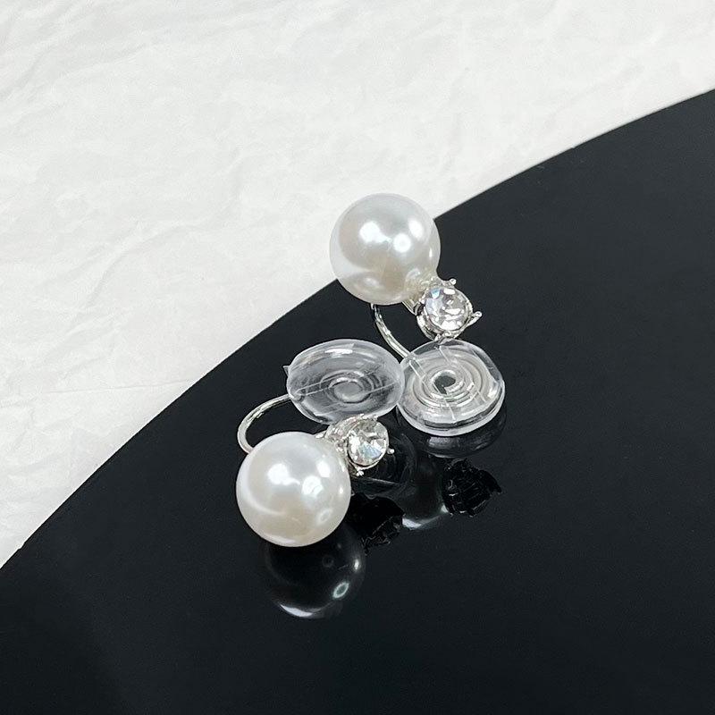 Korean Style Retro Pearl Ear Clip for Women - Mosquito Coil Holder, No Piercing, High-End, Fashionable and Versatile Luxury Earrings
