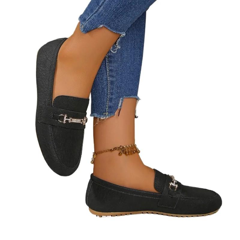 Fashion Plus Size 2025 New Hot Sale Women's Flats Shoes Outdoor Metal Decor Slip on Soft Sole Flats Comfortable Casual Walking Shoes