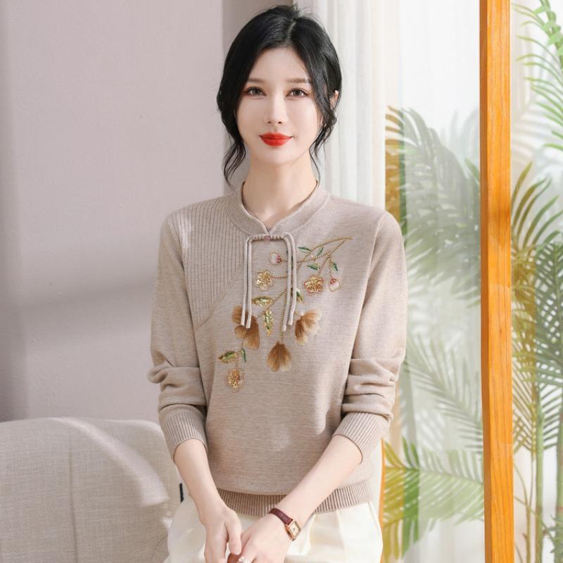 Hot autumn and winter thickened sweater, new cheongsam neck knitted sweater bottoming shirt