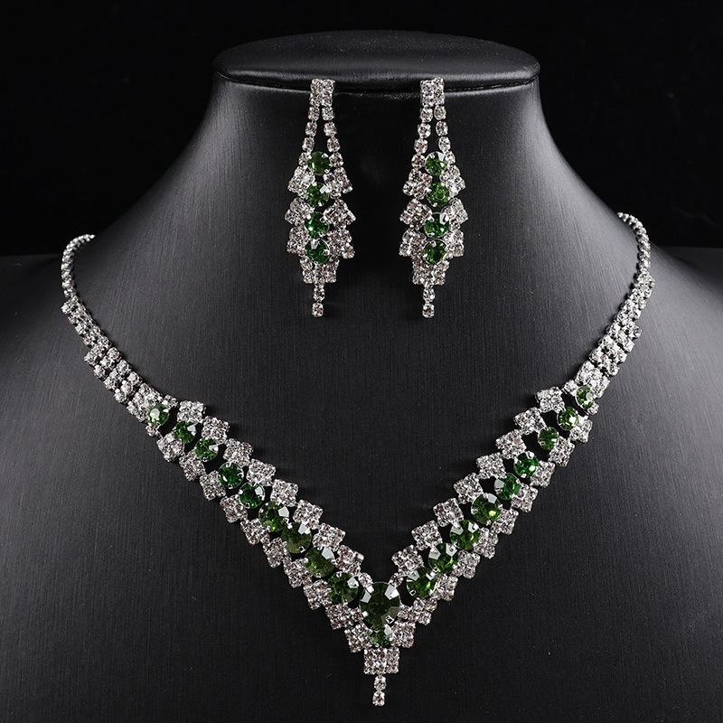 European and American Wine Red Rhinestone Necklace and Earring Set: Fashionable Bridal Accessories