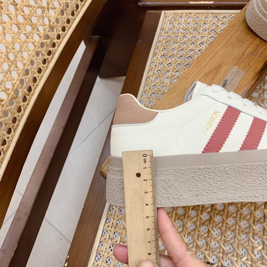 Shoes women's autumn new versatile breathable sports shoes platform heightening board shoes casual