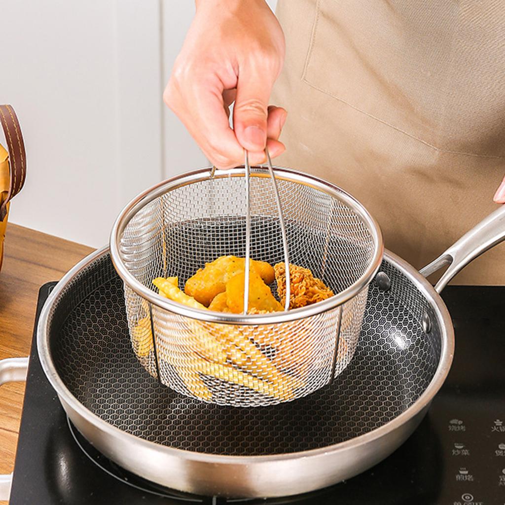Mesh Steaming Basket Stainless Steel Comfortable Handles Heat Resistant Steaming Basket for Cooking Kitchen 20x21cm