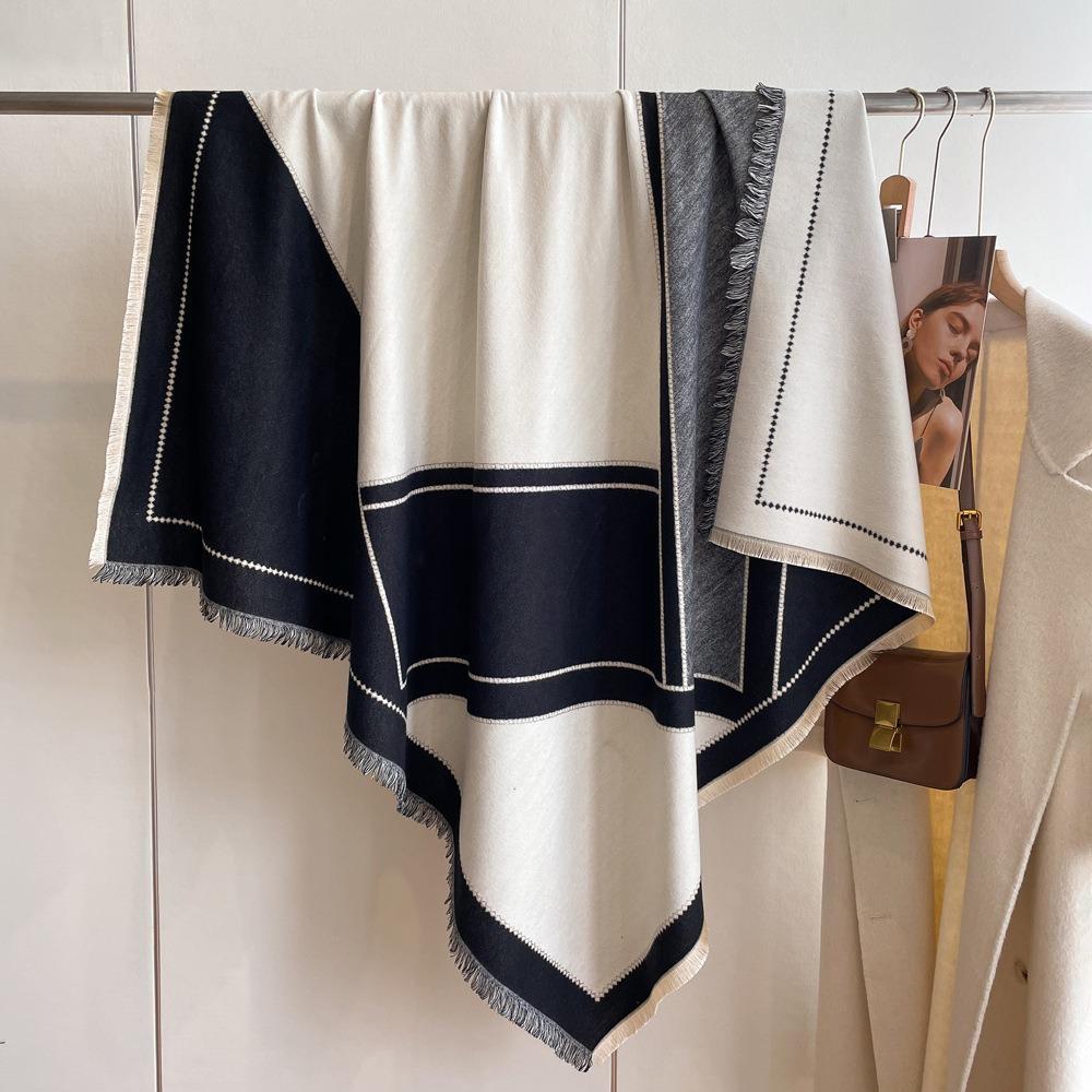 Luxury Imitation Cashmere Shawl: 140cm Square, Warm & Thick with Short Tassels