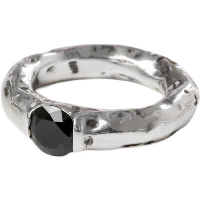 Einzigartiger Japanischer Minimalistischer Gehammerter Schwarzer Zirkonsteinring Für Damen Verstellbare Größe Stilvoller Paarschmuck