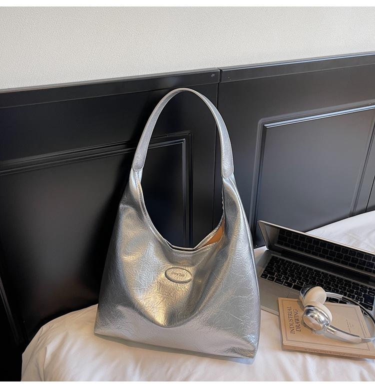 Premium Sense Large Capacity Tote Bag Women's 2025 New Retro Underarm Commuter Bag Fashion Casual Shoulder Bag Tide