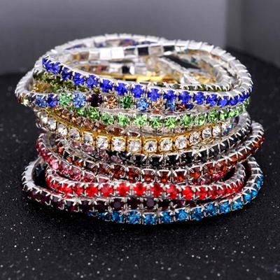 Luxuriöses Damen-Armband, einreihig, voller Strass-Intarsien, elastischer Armreif, Schmuck