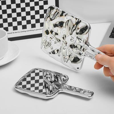 Espejo cuadrado con forma líquida, mini espejo de maquillaje portátil de mano para escritorio, espejo de belleza de estilo retro para viaje, para bolso.