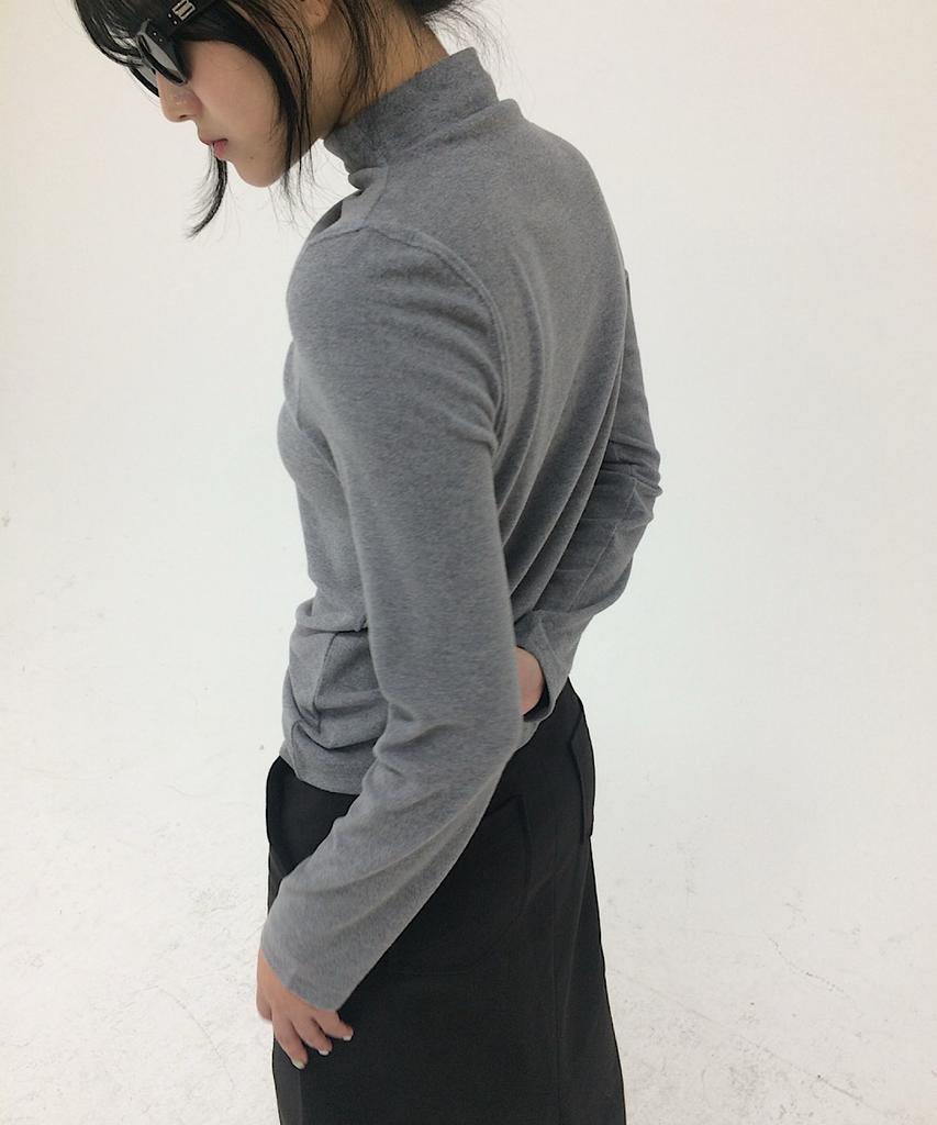 APOEM Soft Half-Neck Top (3C)