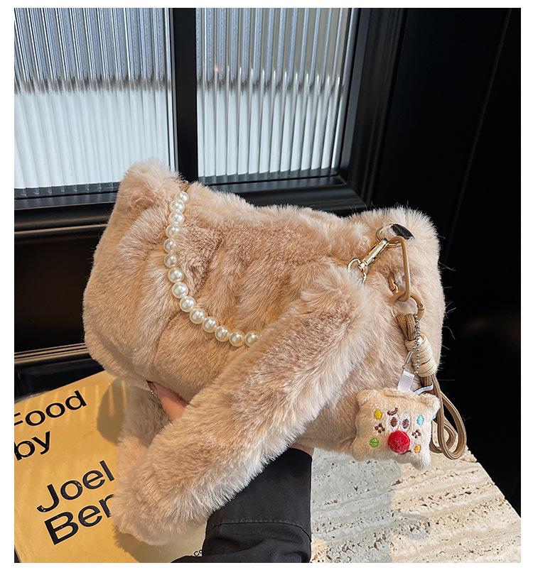 Korean Style Plush Shoulder Bag with Pearl Accents - Cute Autumn/Winter Crossbody