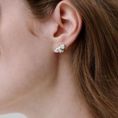 Boucle d'oreille duveteuse Love salé