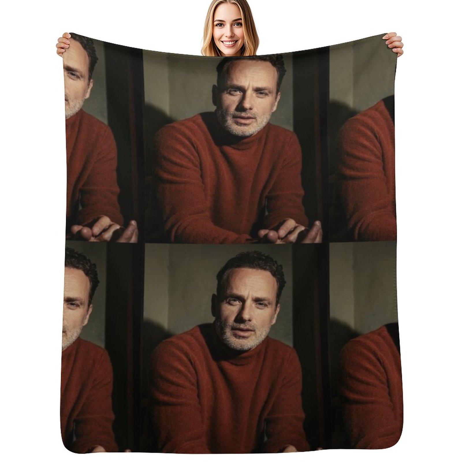 Andrew Lincoln Throw Blanket Outdoor Soft Blanket for Picnic Beach Camping Size: 75*100cm, Weight: 230 GSM