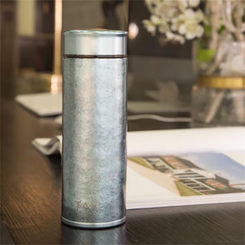 TAIC Reintitan Isolierflasche