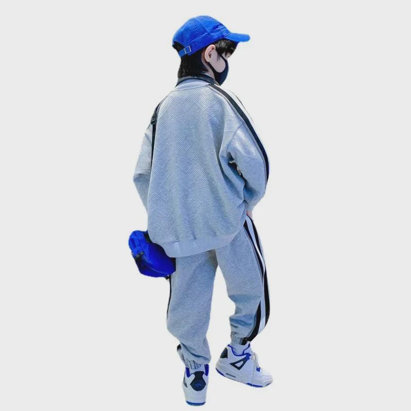 Autumn 2024 Boys' Korean-Style Two-Piece Suit: Trendy Loose Fit for Kids