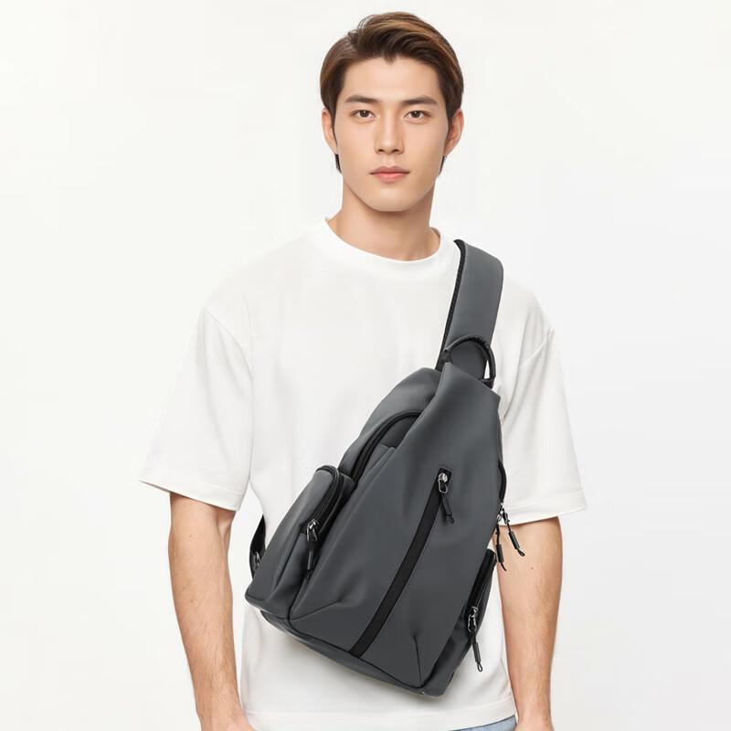 Men s Waterproof Casual Sports Crossbody Chest Bag
