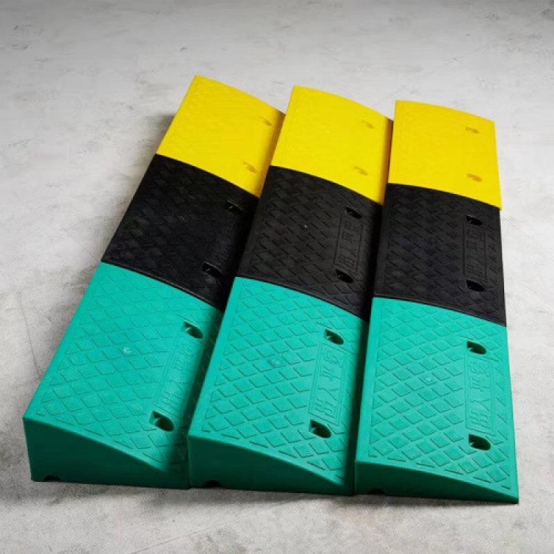 Rubber Plastic Curb Ramp for Cars