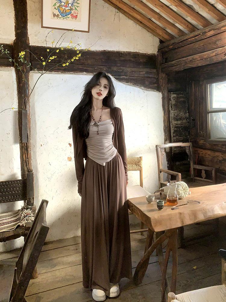 

Sweet Peach Lazy Paper Person Three-Piece Set: Long-Sleeved Cardigan, Camisole & Casual Pants. S