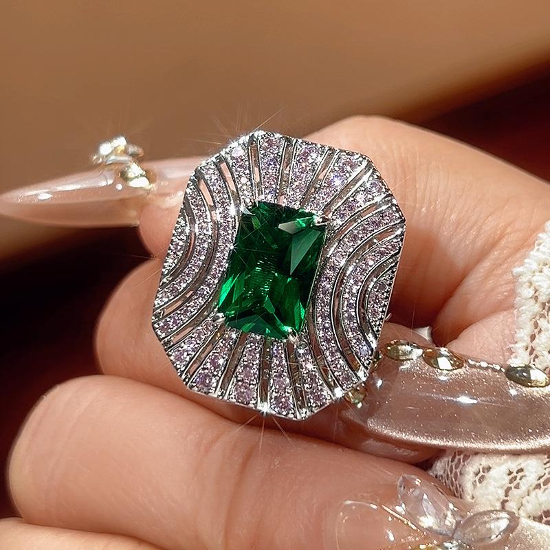 

New direct supply jewelry ring women s retro red zircon light luxury high-end European and American style jewelry spot