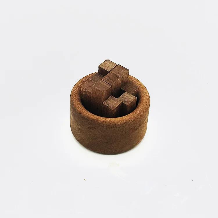 

1pc Elegant Small Fireplace Shape Scent Diffuser - Stylish Cylindrical Design, Suitable for Home and Car Decoration, diffuser