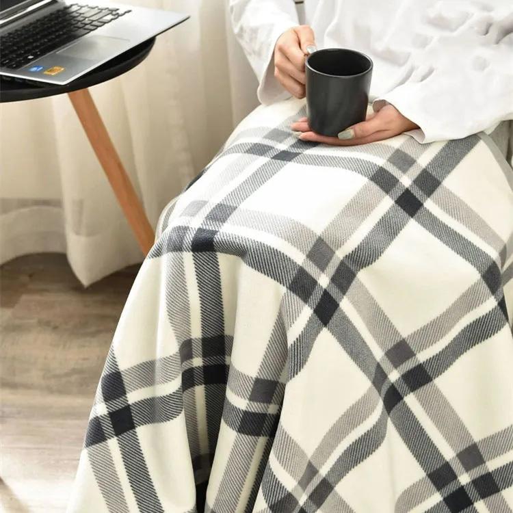 Shawl Cloak Blanket Autumn and Winter Thickening Heating Thermal Office Nap Blanket Air Conditioning Blanket Flannel Buckle Cover Blanket