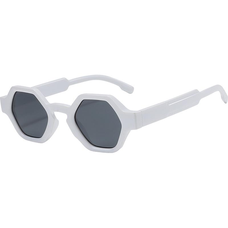 Chic Small Frame Men's Retro Polygon Sunglasses – European & American Sun-Protection Shades