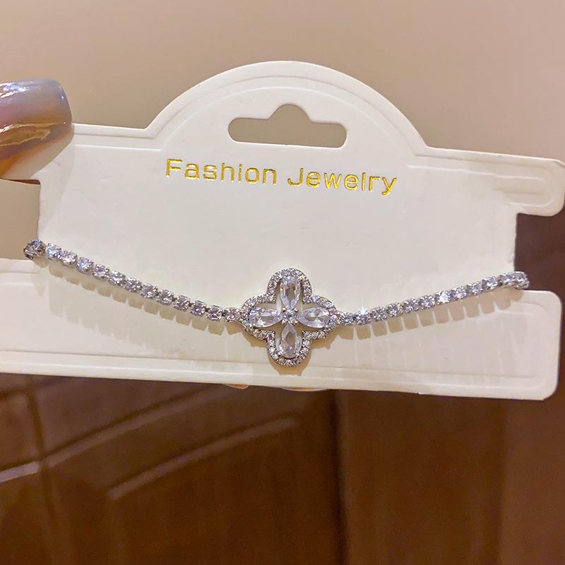 Altın Kaplama Zirkon Baklava Çiçek Bileklik - Soğuk Tarz, Çok Yönlü, Hafif Lüks, Üst Düzey El Takısı