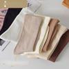 Einfarbige Postpartale Socken, Bonbonfarbene nahtlose Damensocken, Einfarbige Vier-Jahreszeiten-Frotteesocken für Schwangere, Wadenlange Socken