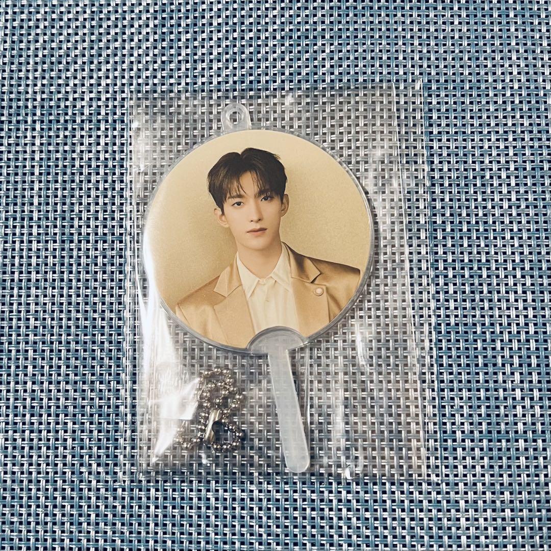 

[USED] SEVENTEEN RIGHT HERE Rakidoro Mini Picket Key Ring DK