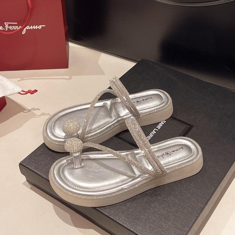 Beautiful Slippers Women's Summer Outer Wear New Set of Toe Rhinestones with Skirt Flat-bottomed Beach Sandals