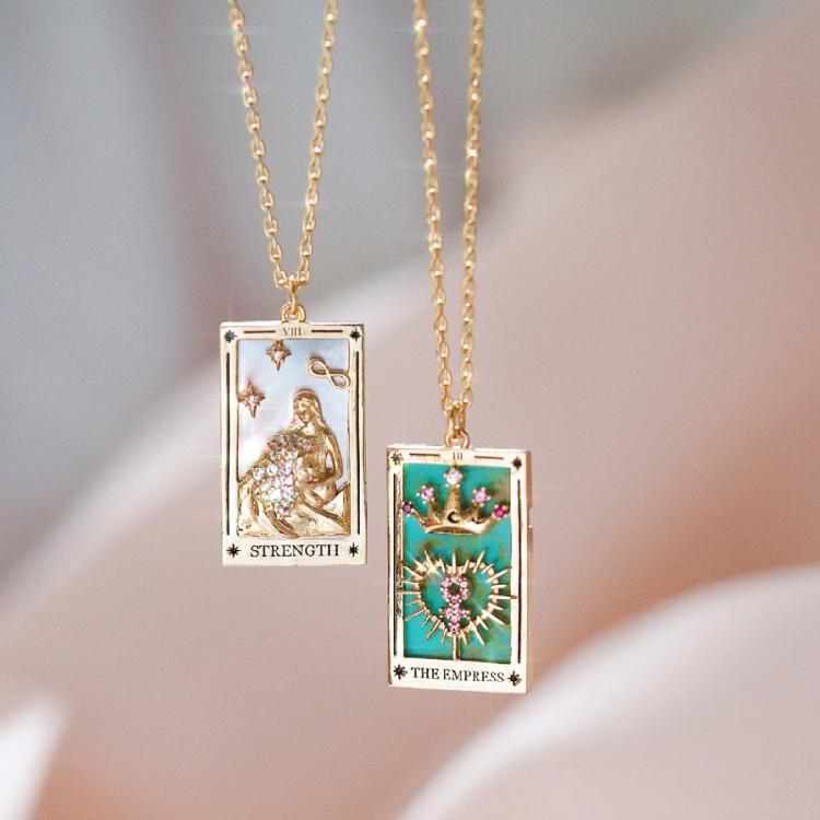 Stylish Tarot Pendant Necklace Tarot Card Enthusiast Present Fashion Tarot Jewelry Party and Festival Necklace for Daily