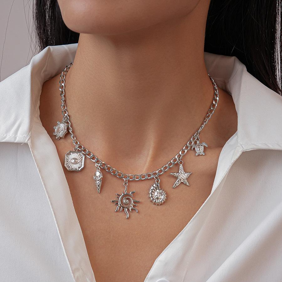 European and American Round Conch Starfish Unique Temperament Fashion High-end Necklace 2025 Beach Vacation Girl Zircon Gifts